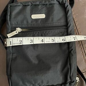 Baggallini Sleek Nylon Bag